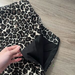 Xs threaded cheetah print shorts. Thick material, high waisted.